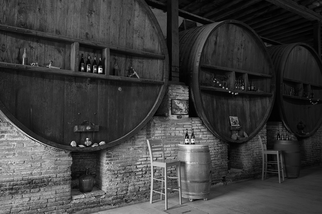 Viste et dégustation de vin à la cave du domaine Eclat Celeste à Tautavel.